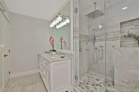 18201 SW 70th Place Southwest Ranches FL 33331