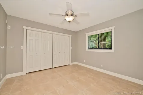 18201 SW 70th Place Southwest Ranches FL 33331