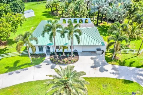 18201 SW 70th Place Southwest Ranches FL 33331