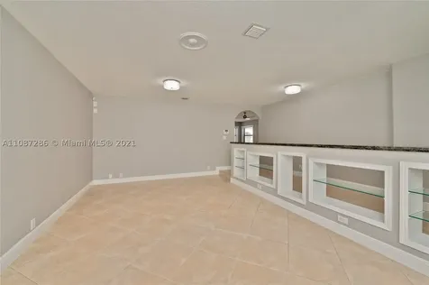 18201 SW 70th Place Southwest Ranches FL 33331