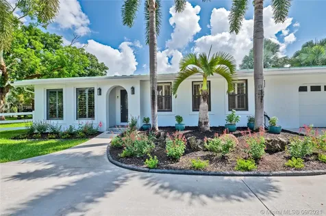 18201 SW 70th Place Southwest Ranches FL 33331