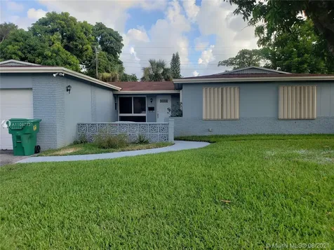4208 NW 25th Place Lauderhill FL 33313
