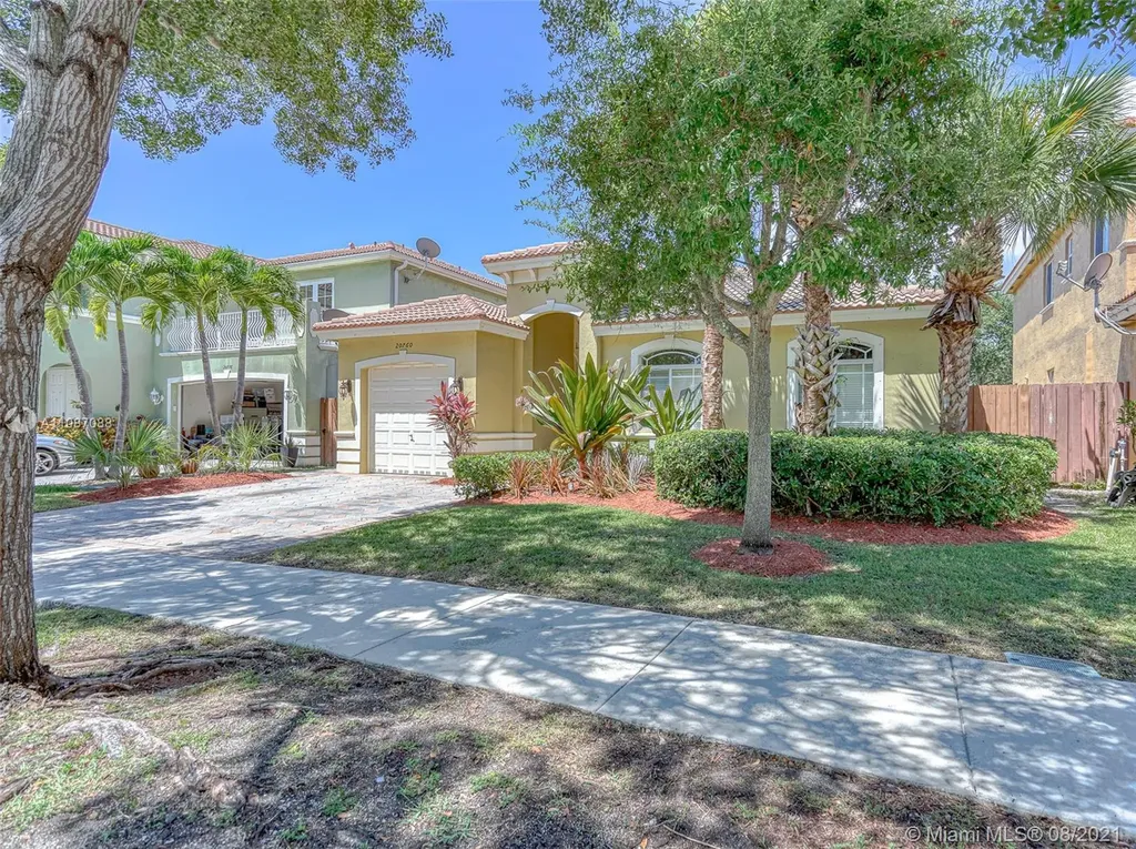 20760 SW 91st Court Cutler Bay FL 33189