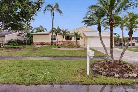 7930 SW 204th Street Cutler Bay FL 33189