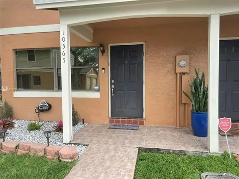 10565 NW 6th Street Pembroke Pines FL 33026