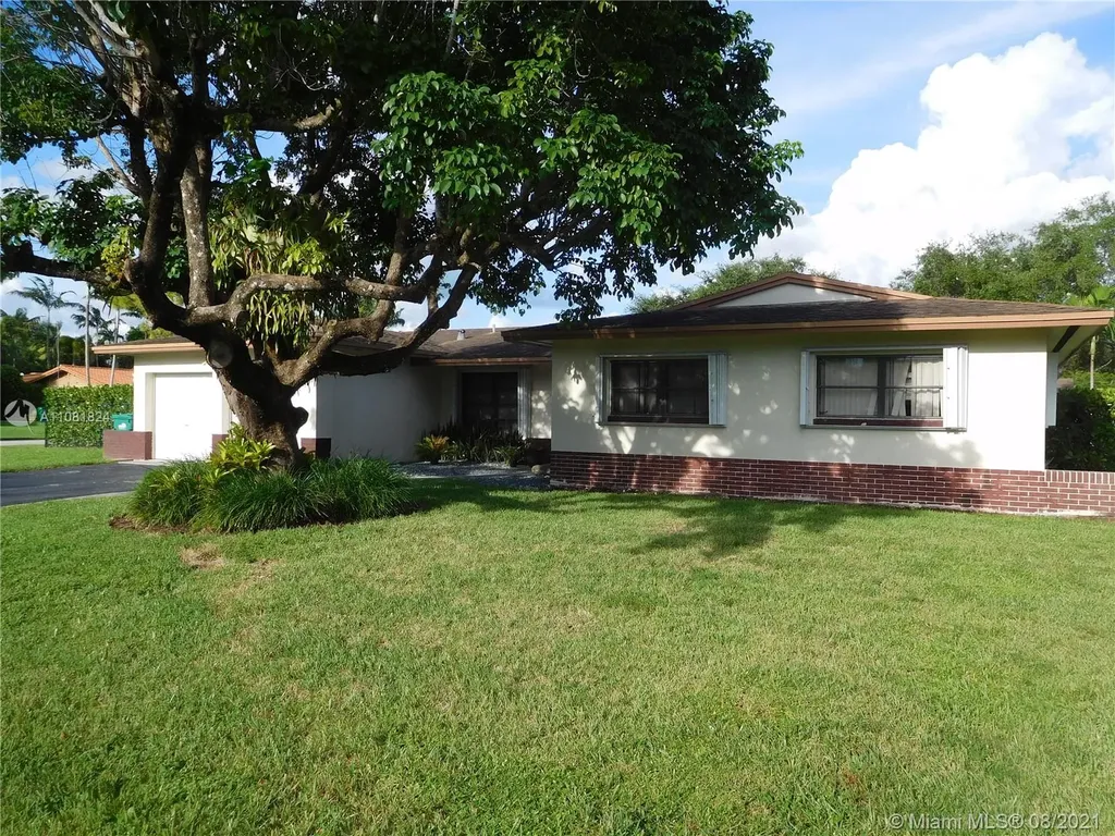 11305 SW 104th Court Miami FL 33176