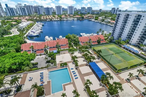 3640 Yacht Club Drive Aventura FL 33180