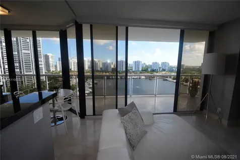 3640 Yacht Club Drive Aventura FL 33180