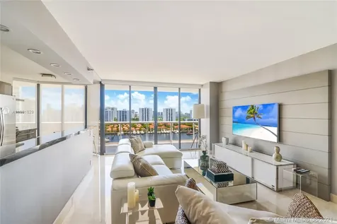3640 Yacht Club Drive Aventura FL 33180