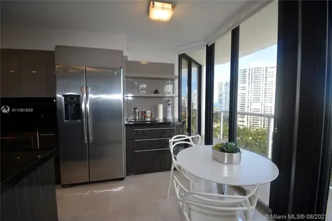 3640 Yacht Club Drive Aventura FL 33180