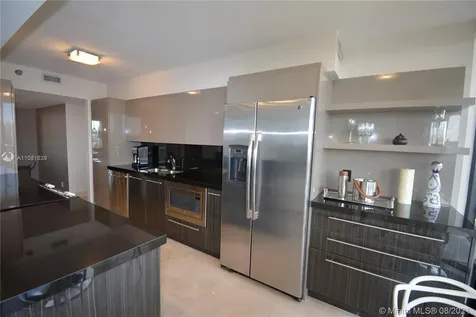 3640 Yacht Club Drive Aventura FL 33180
