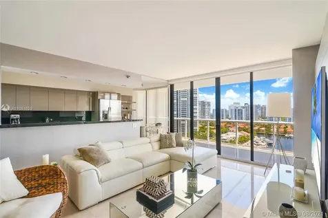 3640 Yacht Club Drive Aventura FL 33180