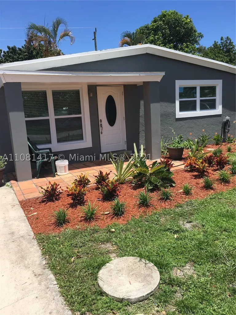5621 Hope Street Hollywood FL 33021