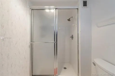 2000 S Ocean Boulevard Lauderdale By The Sea FL 33062