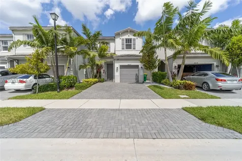 4417 NW 48th Terrace Tamarac FL 33319