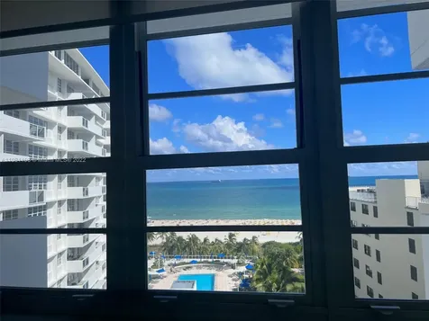 100 Lincoln Road Miami Beach FL 33139