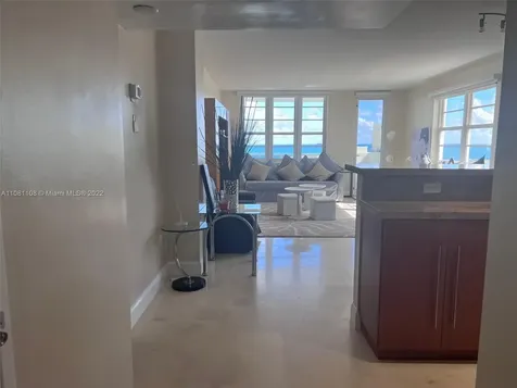 100 Lincoln Road Miami Beach FL 33139
