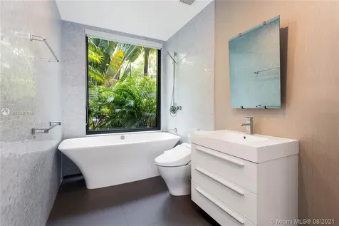 1796 S Bayshore Lane Miami FL 33133