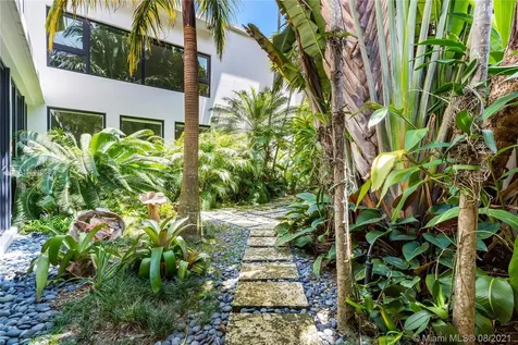1796 S Bayshore Lane Miami FL 33133
