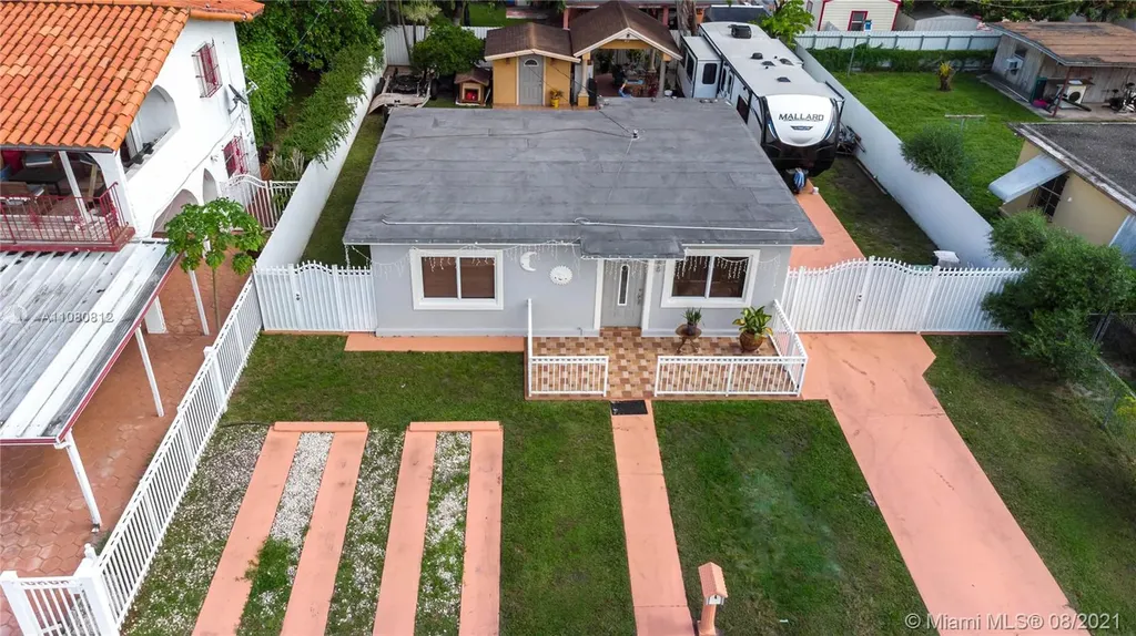 650 E 16th Place Hialeah FL 33010