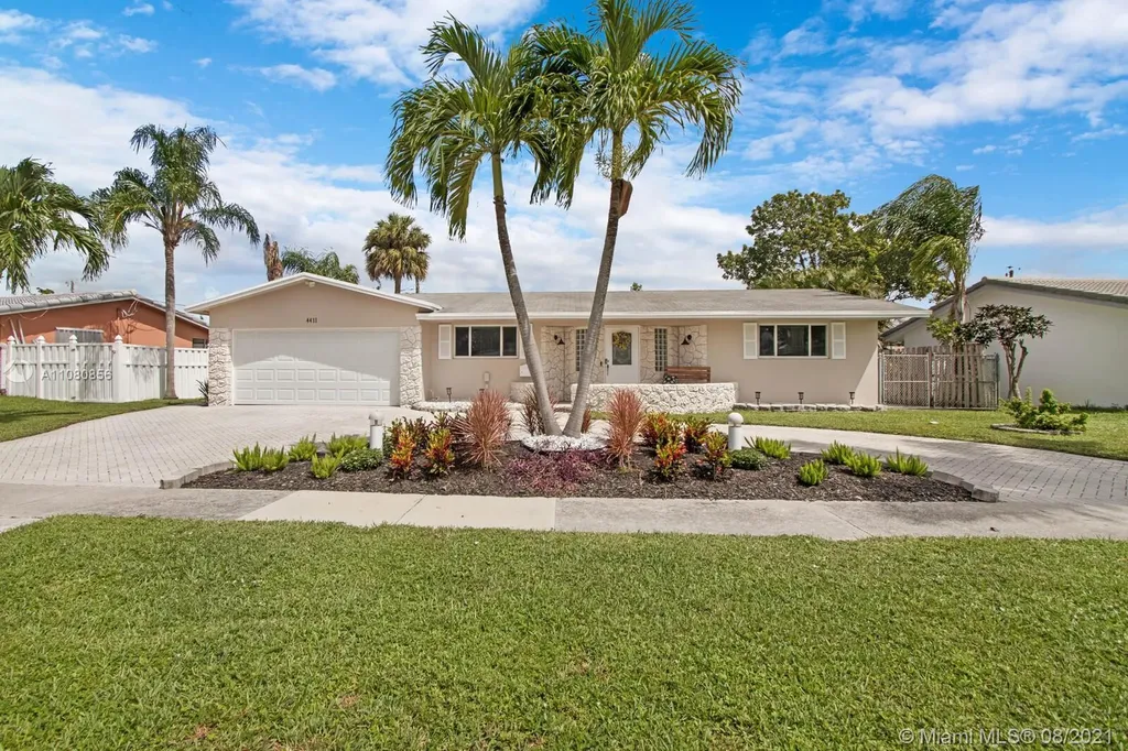 4411 NW 9th Street Coconut Creek FL 33066