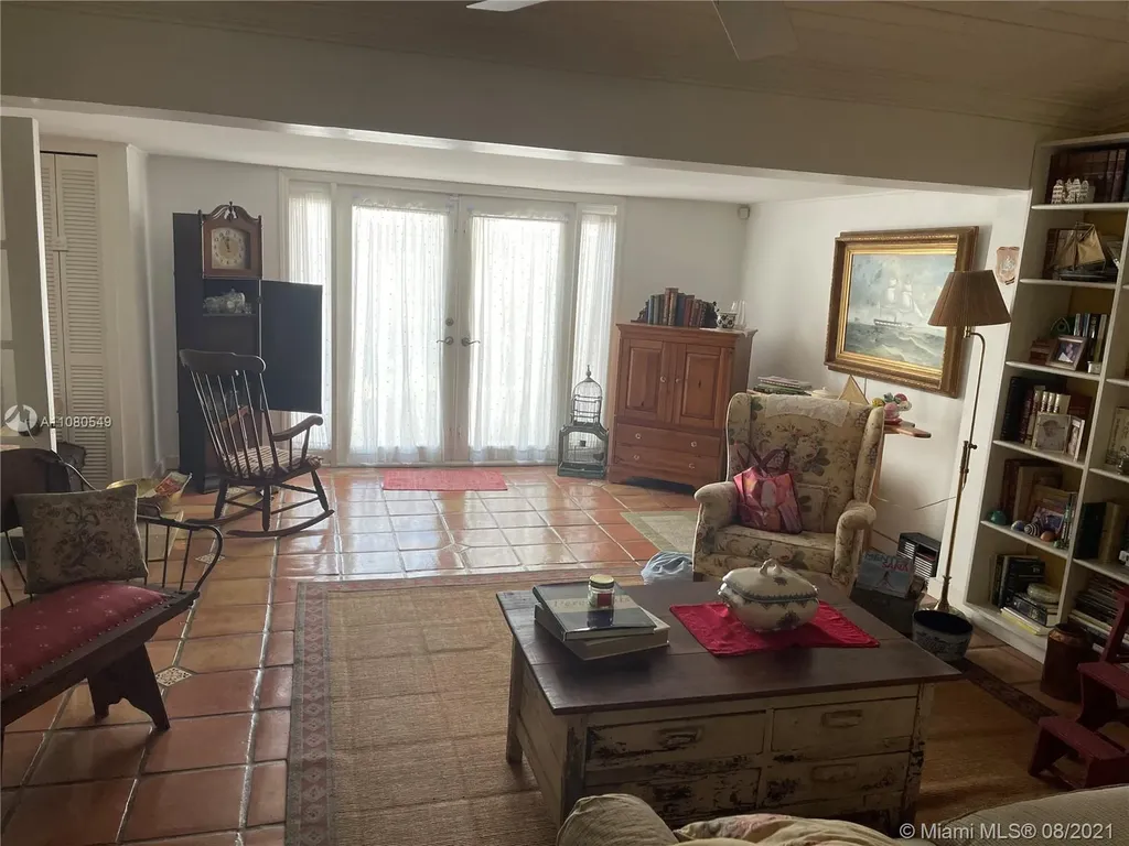 5921 SW 28th Street Miami FL 33155