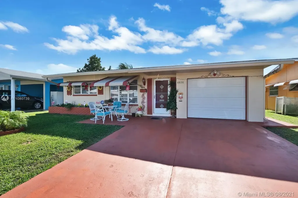 4928 NW 54th Court Tamarac FL 33319