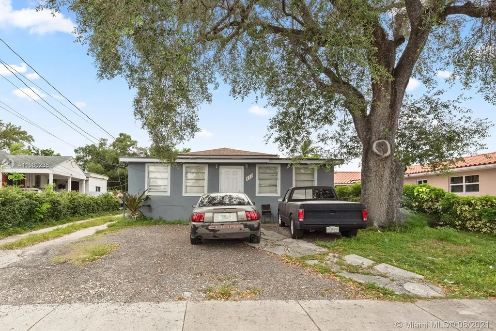 412 NW 23rd Court Miami FL 33125