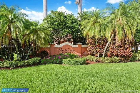 954 NW 100th Avenue Pembroke Pines FL 33024