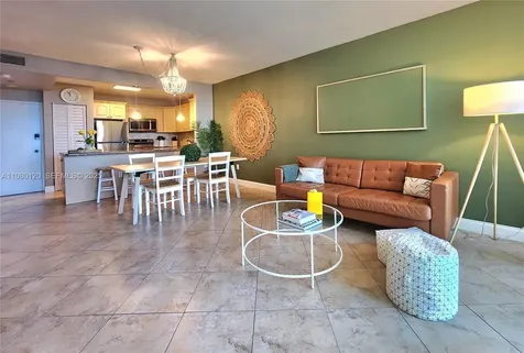 3505 S Ocean Drive Hollywood FL 33019