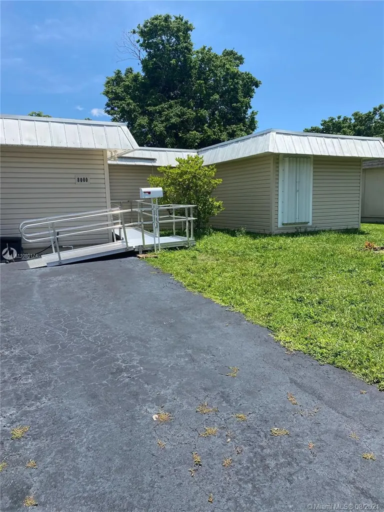8000 NW 68th Terrace Tamarac FL 33321