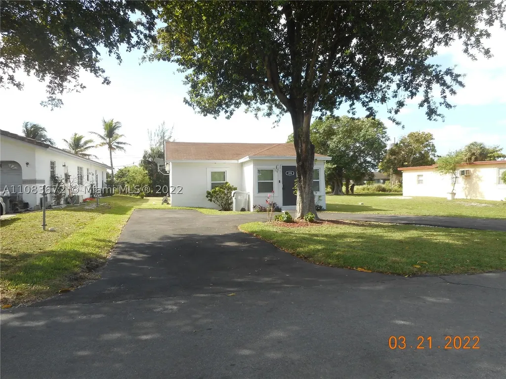 308 NW 11th Street Pompano Beach FL 33060