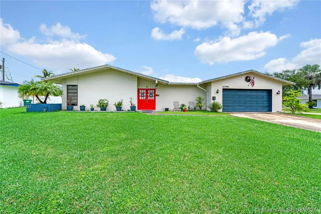 10198 SW 202nd Terrace Cutler Bay FL 33189