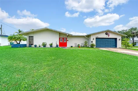 10198 SW 202nd Terrace Cutler Bay FL 33189