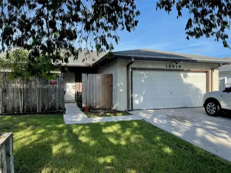 16919 SW 115th Avenue Miami FL 33157