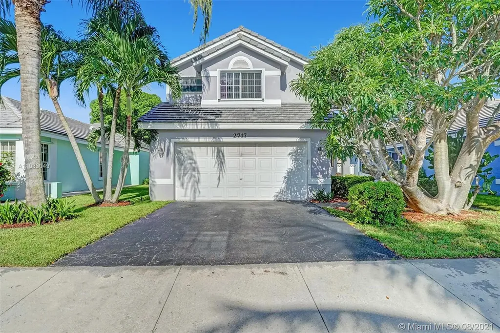 2717 Pinewood Court Davie FL 33328