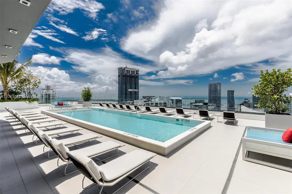 45 SW 9th Street Miami FL 33130