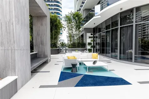 45 SW 9th Street Miami FL 33130
