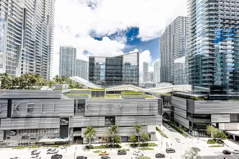45 SW 9th Street Miami FL 33130