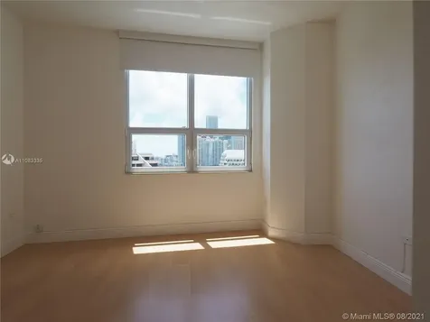 848 Brickell Key Drive Miami FL 33131