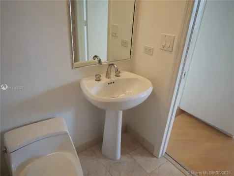 848 Brickell Key Drive Miami FL 33131