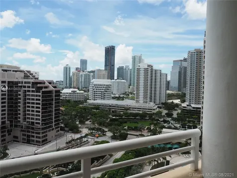 848 Brickell Key Drive Miami FL 33131