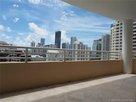 848 Brickell Key Drive Miami FL 33131