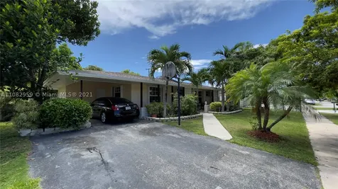 16221 SW 101st Avenue Miami FL 33157