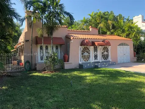 634 Alhambra Circle Coral Gables FL 33134