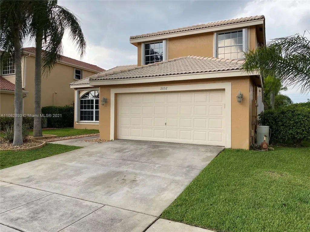 2032 NW 183rd Avenue Pembroke Pines FL 33029