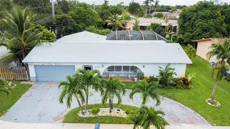 8881 NW 3rd Street Pembroke Pines FL 33024