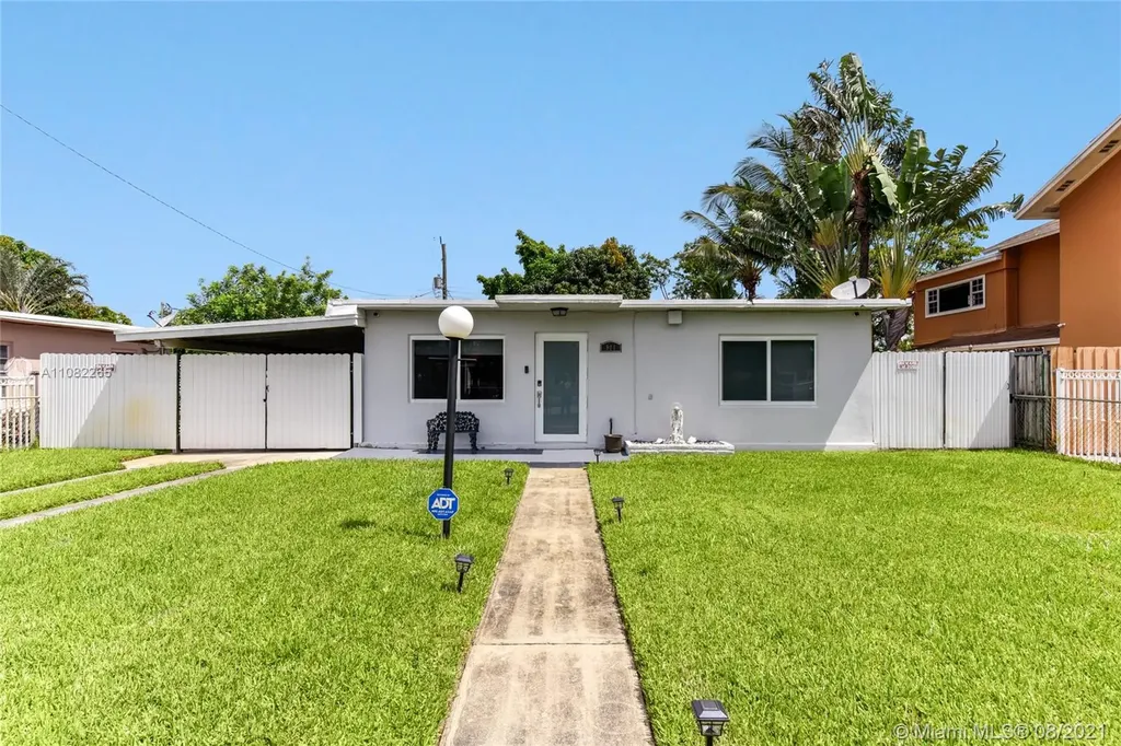 901 E 14th Place Hialeah FL 33010