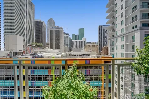 253 NE 2nd Street Miami FL 33132