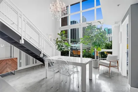 253 NE 2nd Street Miami FL 33132